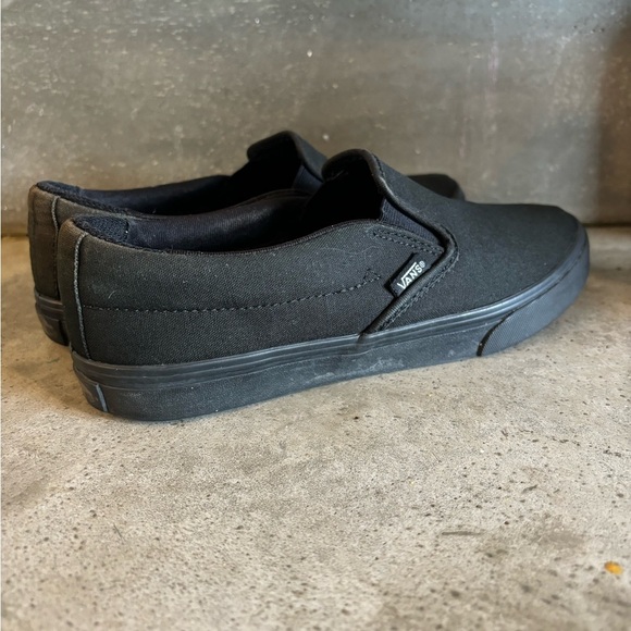 Black On Black Vans Slip On Shoes Size Women’s 6.5
Great Condition No Box - Picture 3 of 11